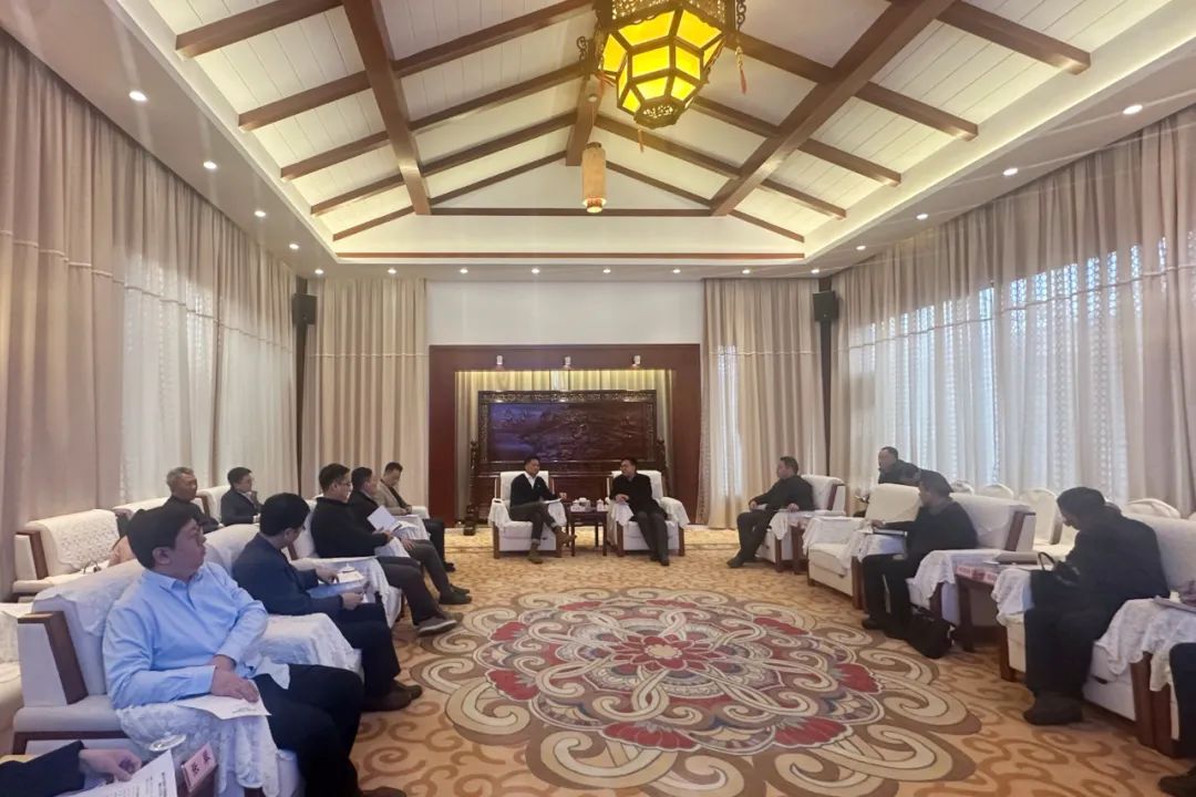 阿拉丁集團(tuán)一行赴云南考察交流