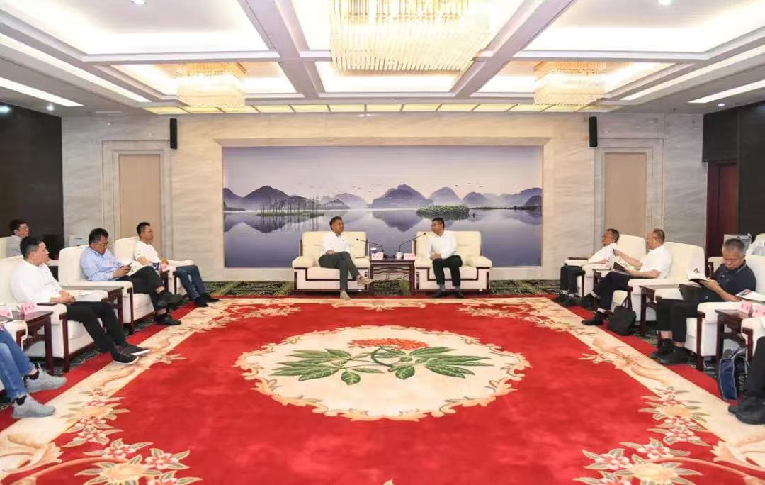 阿拉丁集團(tuán)一行赴云南考察交流