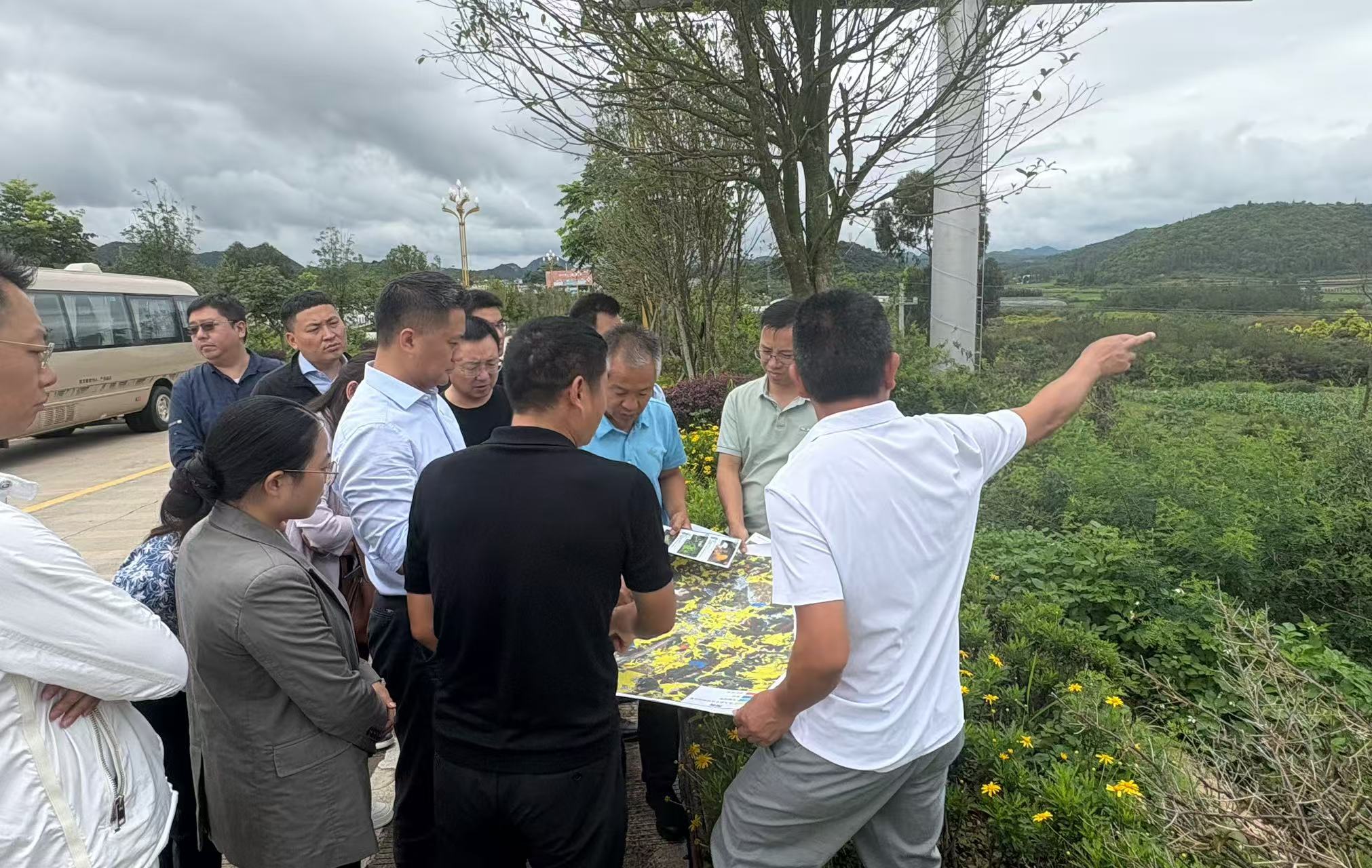 阿拉丁集團(tuán)一行赴云南考察交流