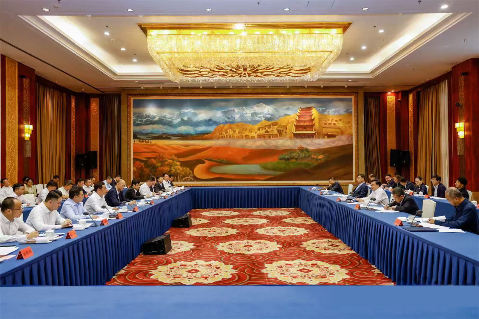 阿拉丁控股集團(tuán)與甘肅省簽約座談 阿拉丁控股集團(tuán)與甘肅省簽約座談